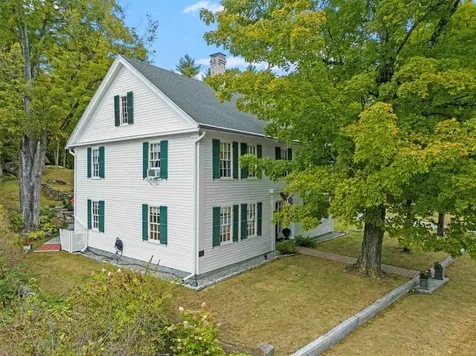 160 Waterloo Street Warner NH 03278