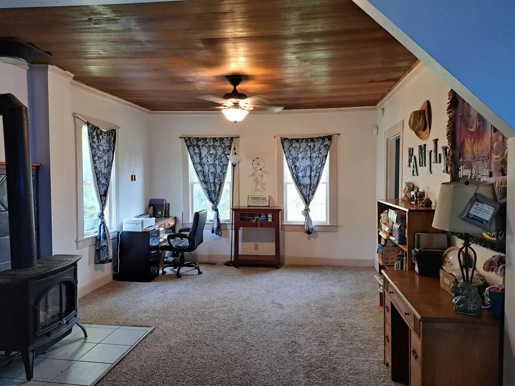 33 Vance Hill Road Newport Town VT 05857