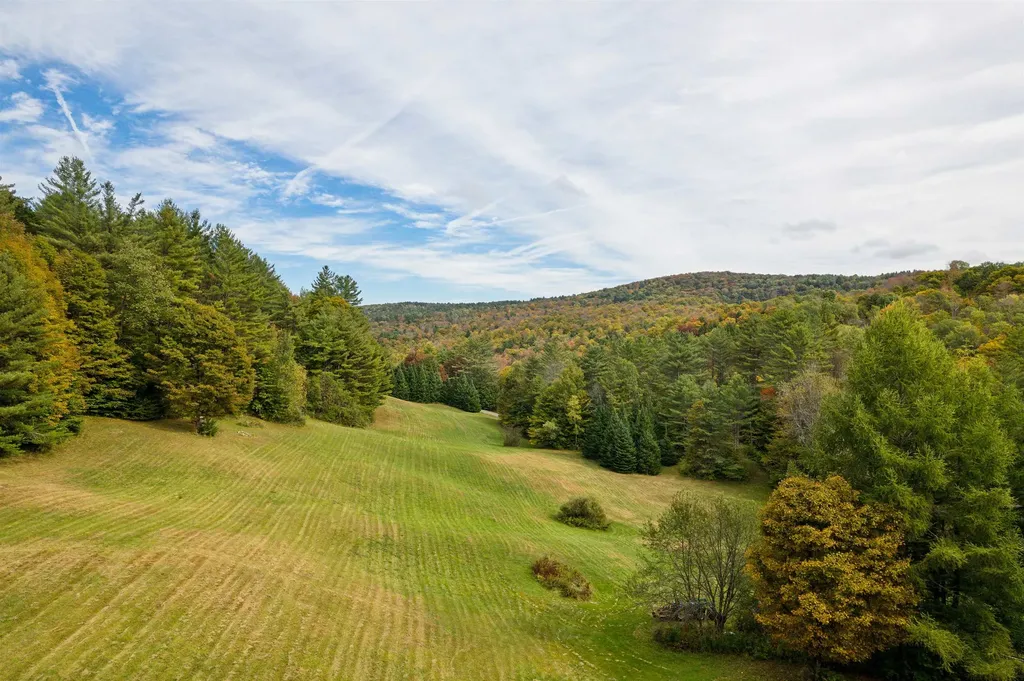 2373 Lime Pond Road Barnard VT 05031