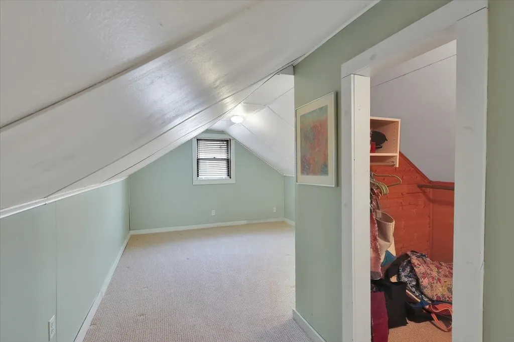 161 Woodlawn Road Burlington VT 05408