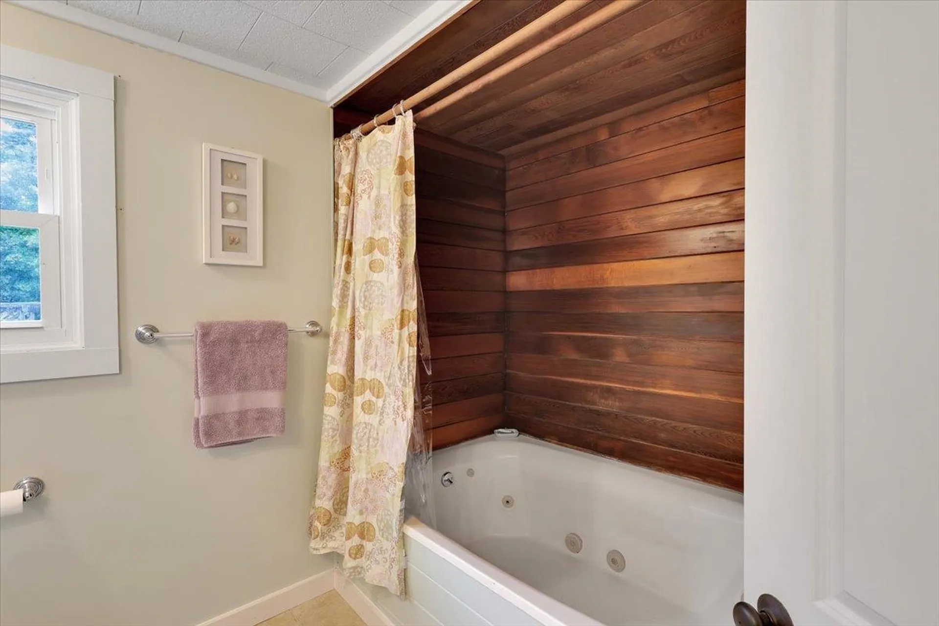 161 Woodlawn Road Burlington VT 05408