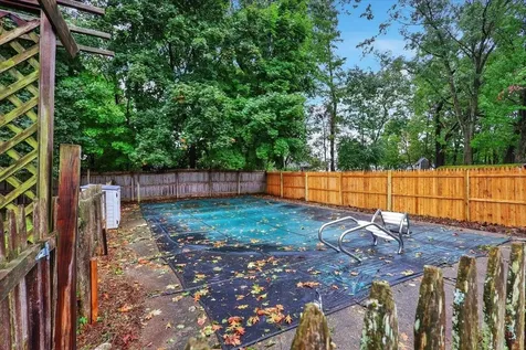 161 Woodlawn Road Burlington VT 05408