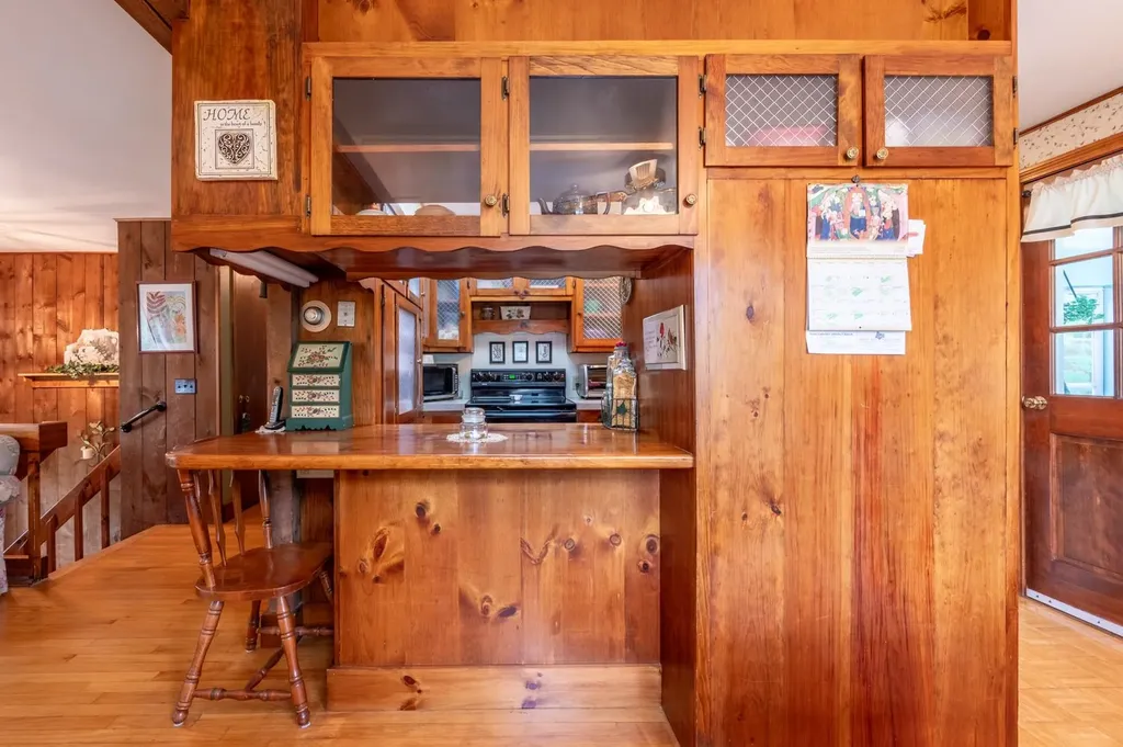 49 Woodrow Avenue Franklin NH 03235