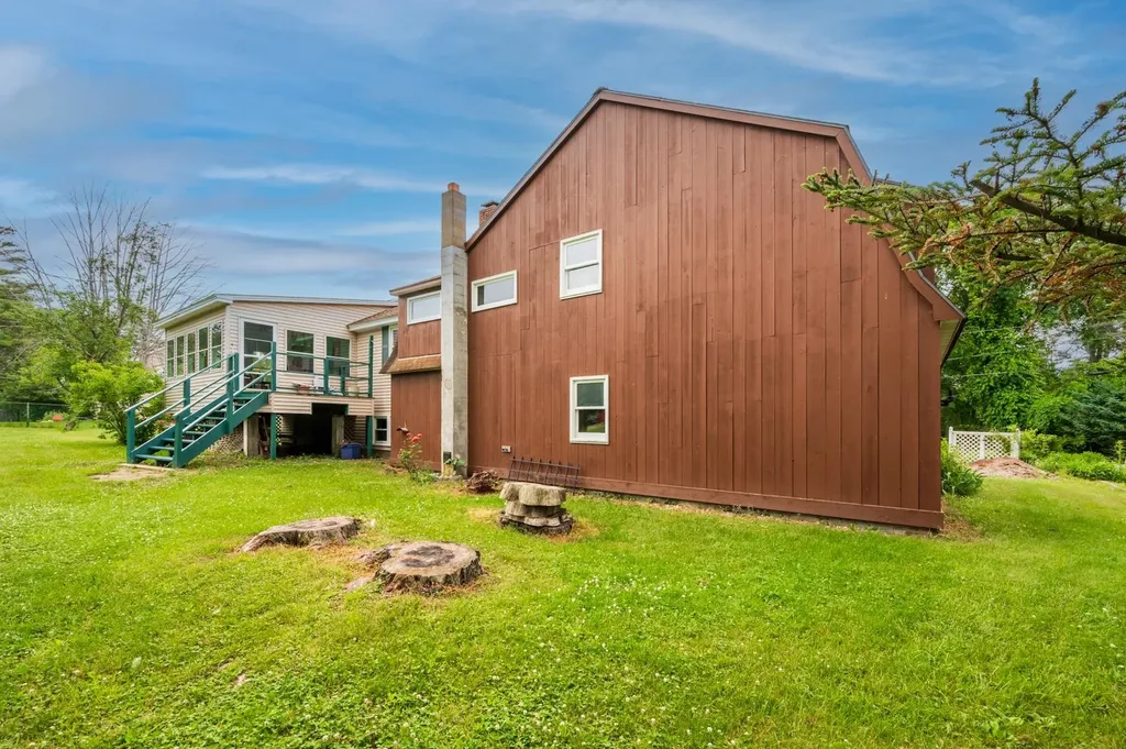 49 Woodrow Avenue Franklin NH 03235