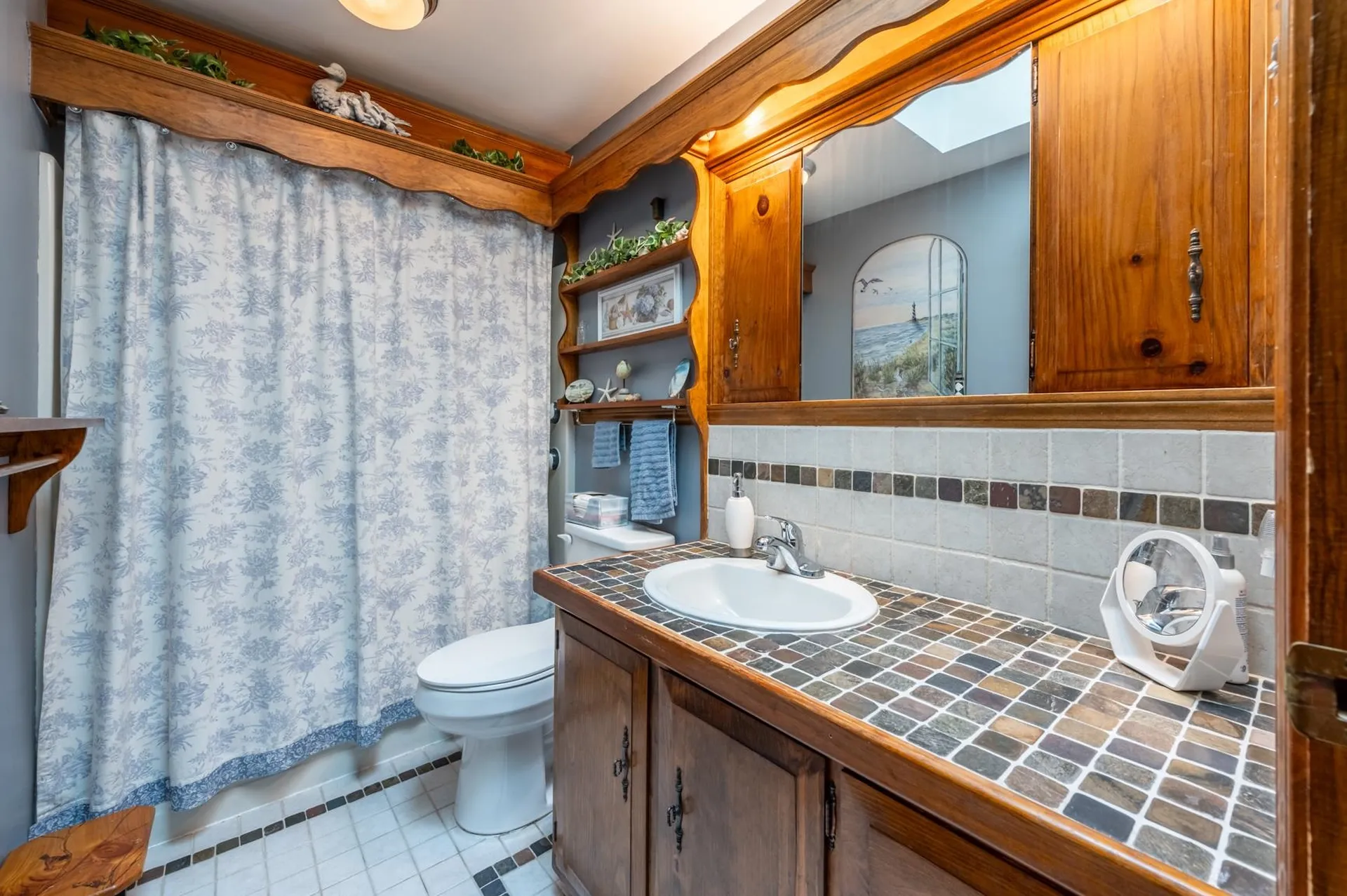 49 Woodrow Avenue Franklin NH 03235