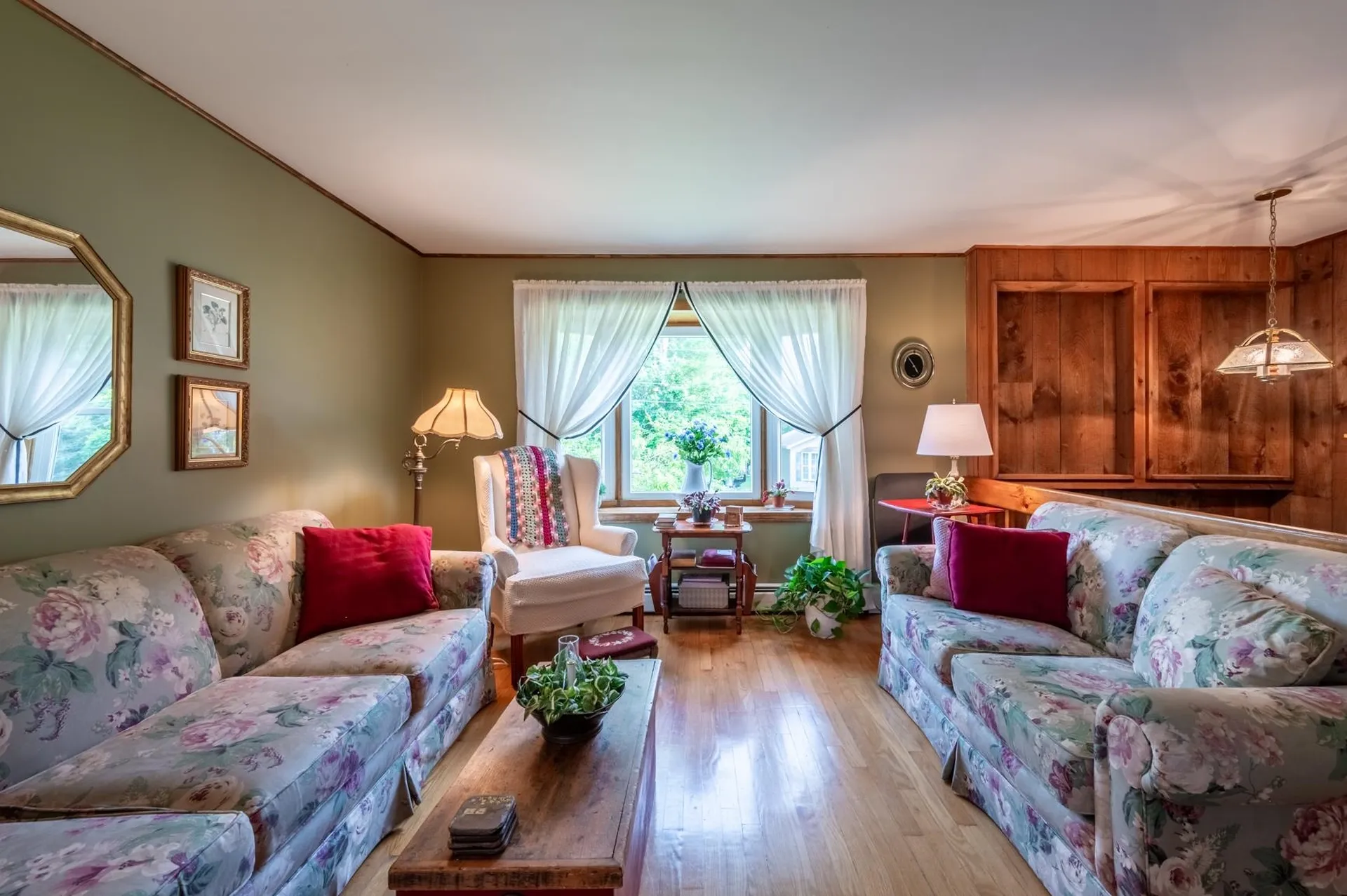 49 Woodrow Avenue Franklin NH 03235