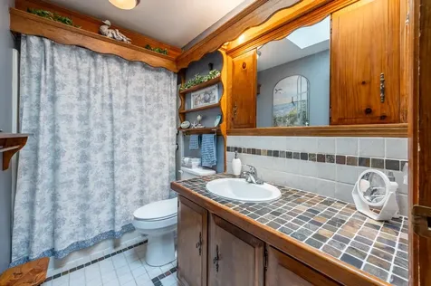 49 Woodrow Avenue Franklin NH 03235