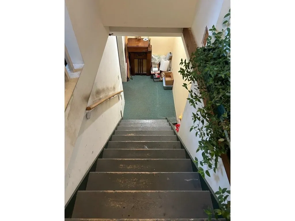 246 North Winooski Avenue Burlington VT 05401