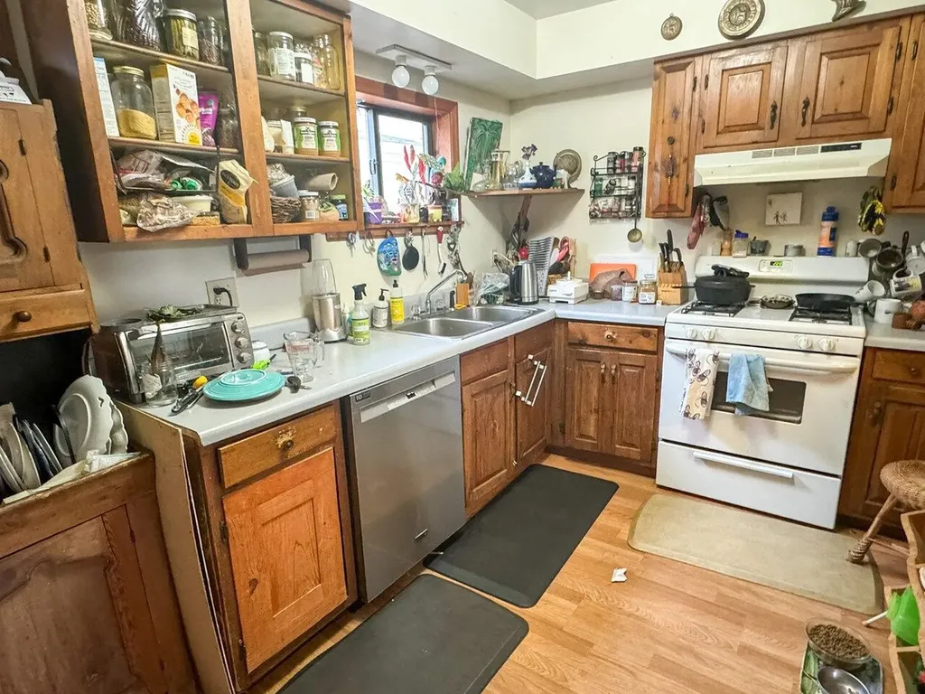 246 North Winooski Avenue Burlington VT 05401
