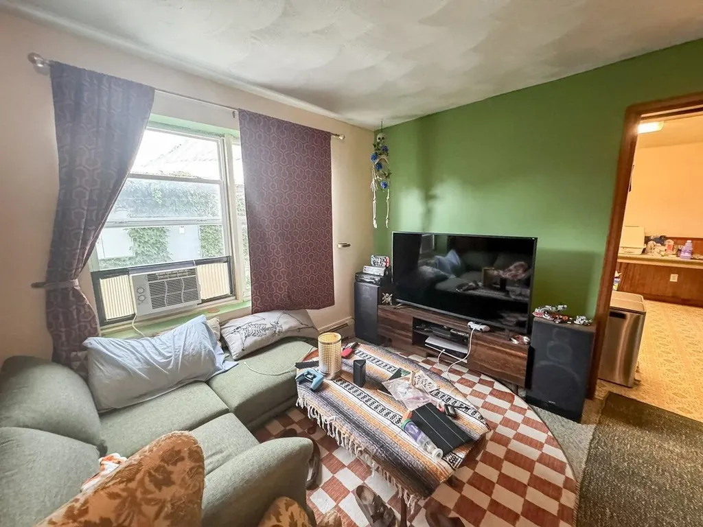246 North Winooski Avenue Burlington VT 05401