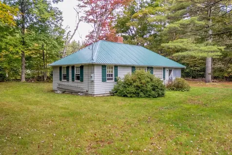 2159 Chinook Trail Tamworth NH 03886