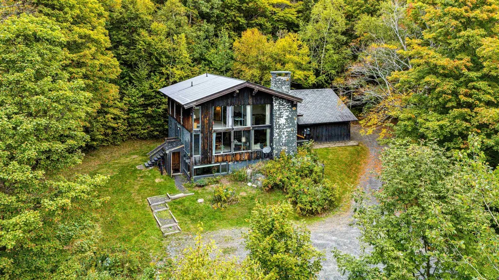 527 Upper Village Road Warren VT 05674