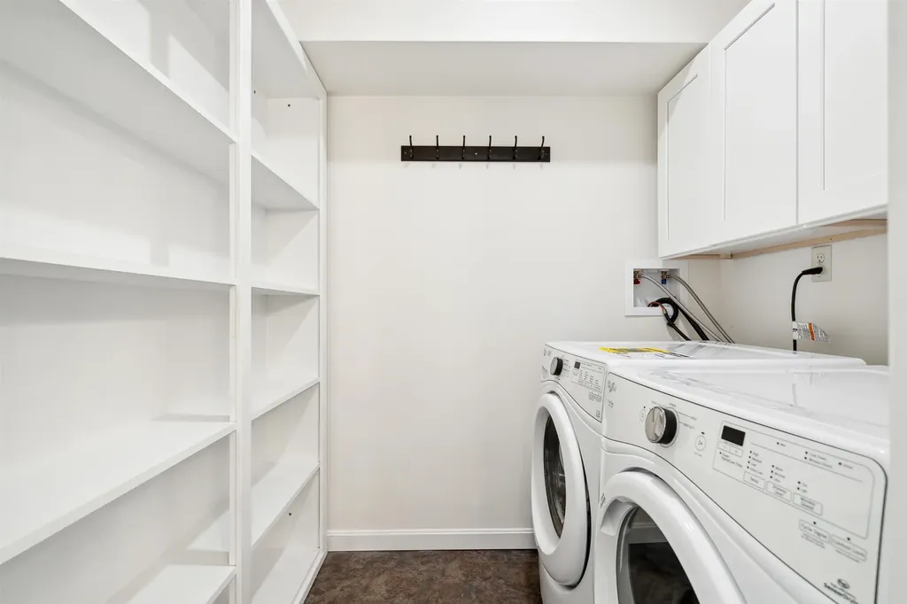 115 School Street Hartford VT 05009