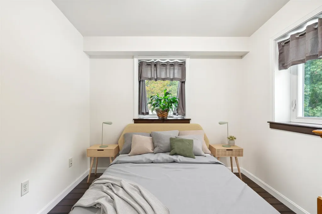 115 School Street Hartford VT 05009