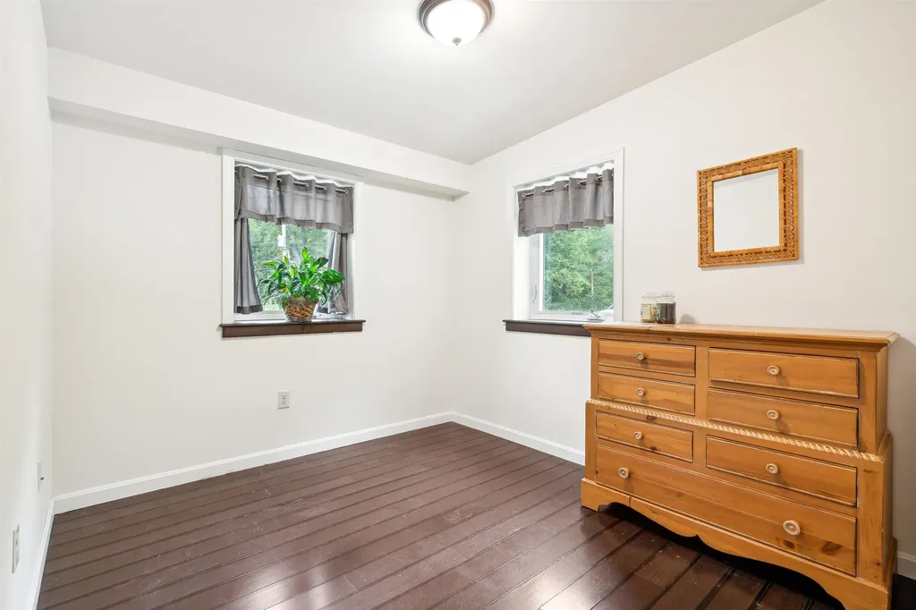 115 School Street Hartford VT 05009