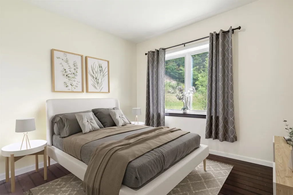 115 School Street Hartford VT 05009