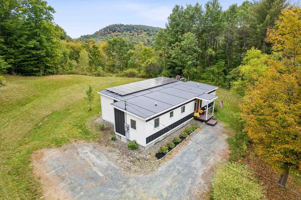 115 School Street Hartford VT 05009