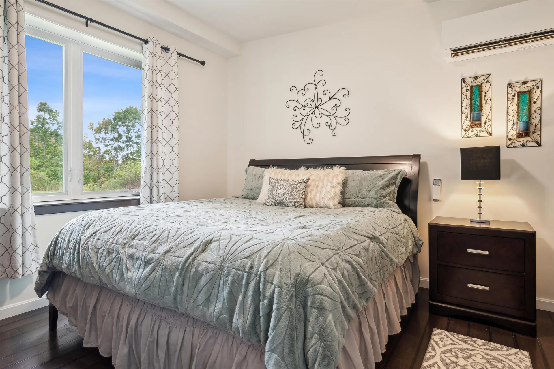 115 School Street Hartford VT 05009