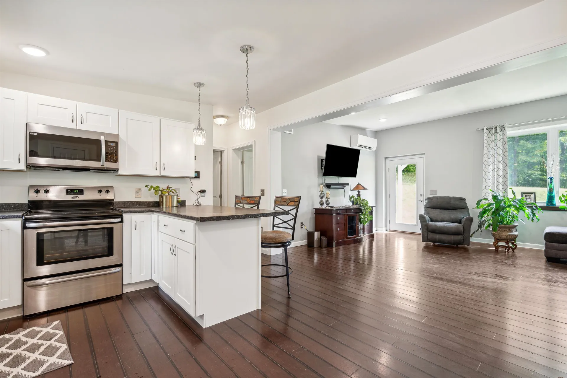 115 School Street Hartford VT 05009