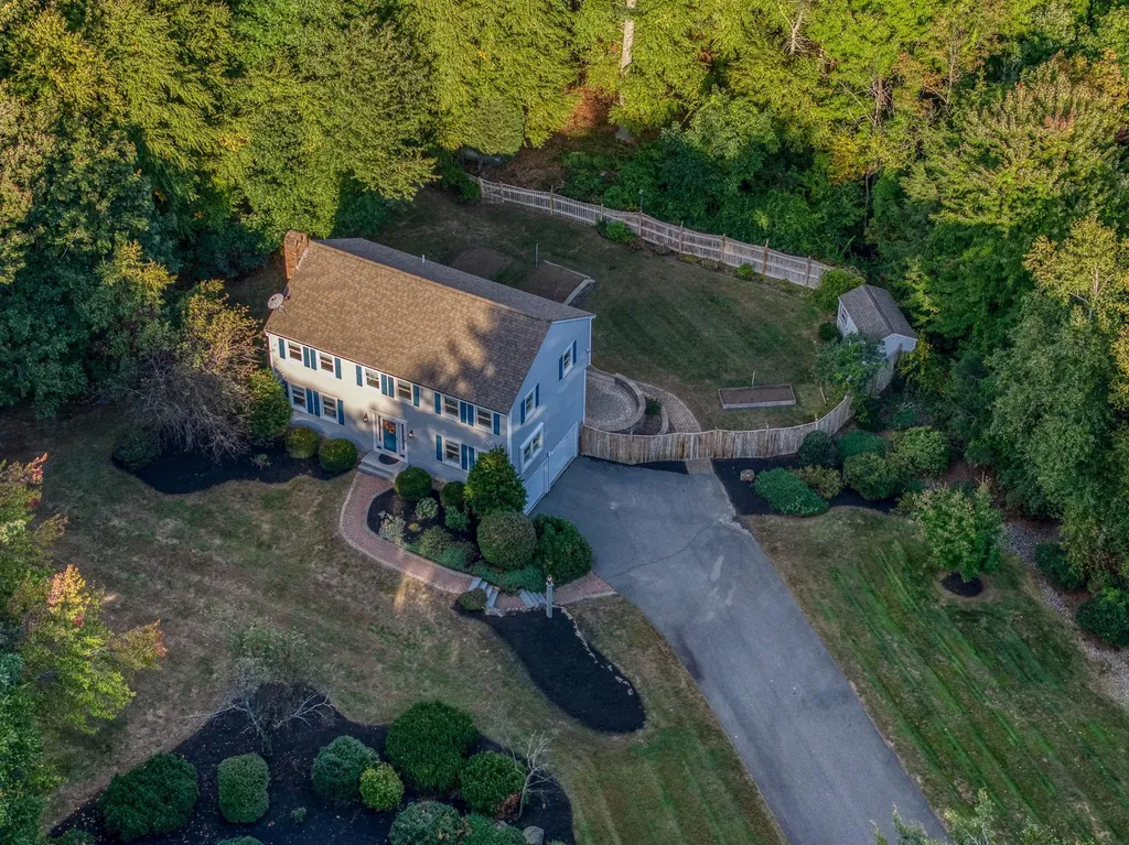 41 Quincy Drive Bedford NH 03110