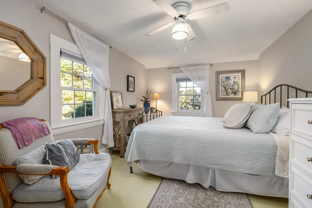 17 Wyman Avenue Kittery ME 03904