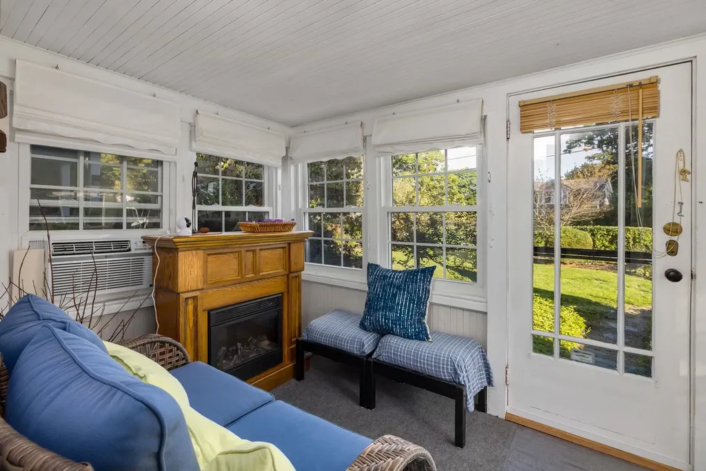 17 Wyman Avenue Kittery ME 03904