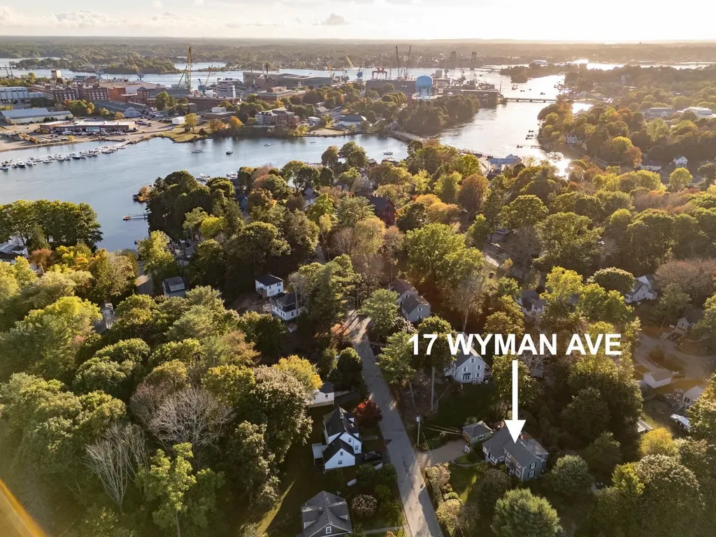 17 Wyman Avenue Kittery ME 03904