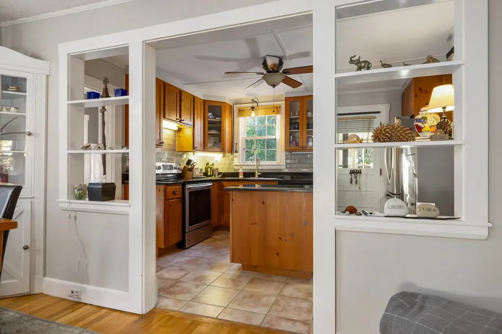 17 Wyman Avenue Kittery ME 03904