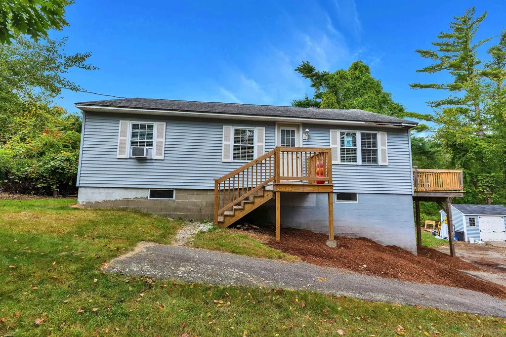 2 Reed Road Sandown NH 03873