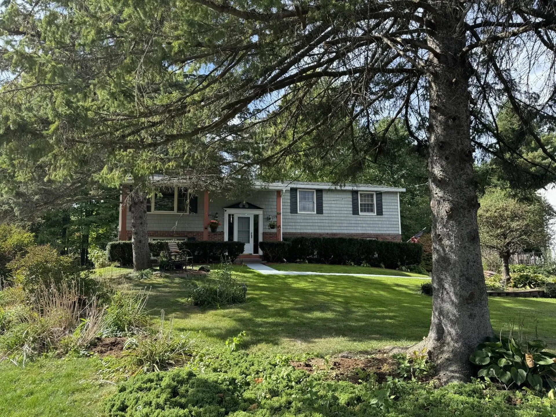 48 Richmond Drive Shelburne VT 05482