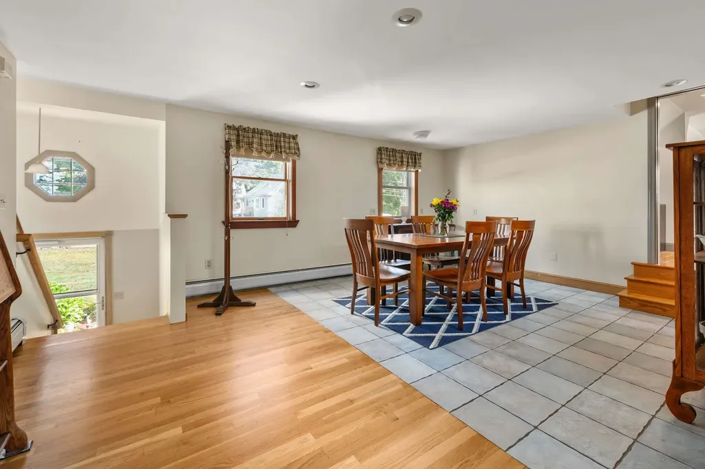 235 Hanscom Road Eliot ME 03903