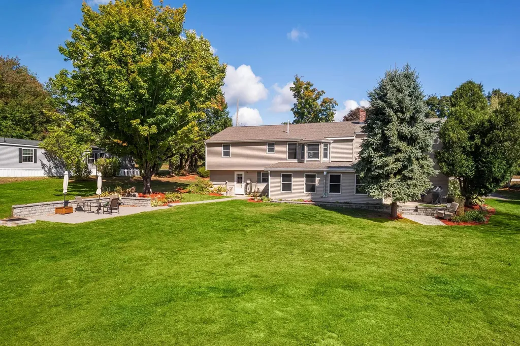 235 Hanscom Road Eliot ME 03903