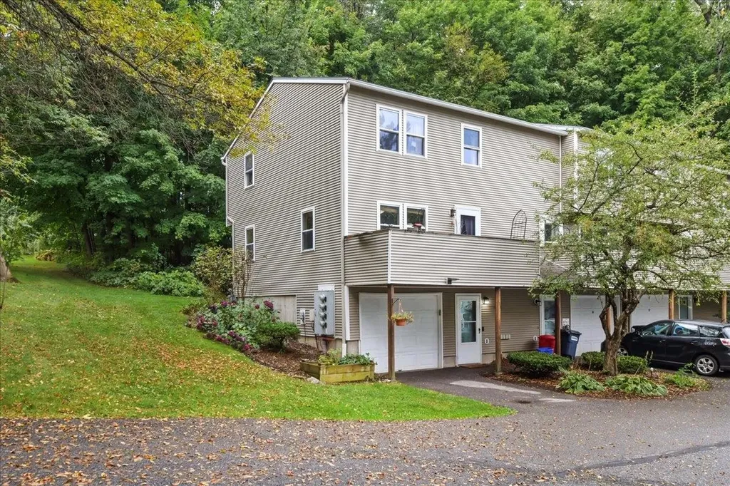 18 Valade Park Burlington VT 05408