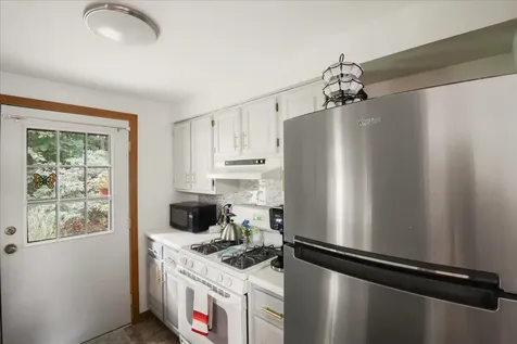 18 Valade Park Burlington VT 05408