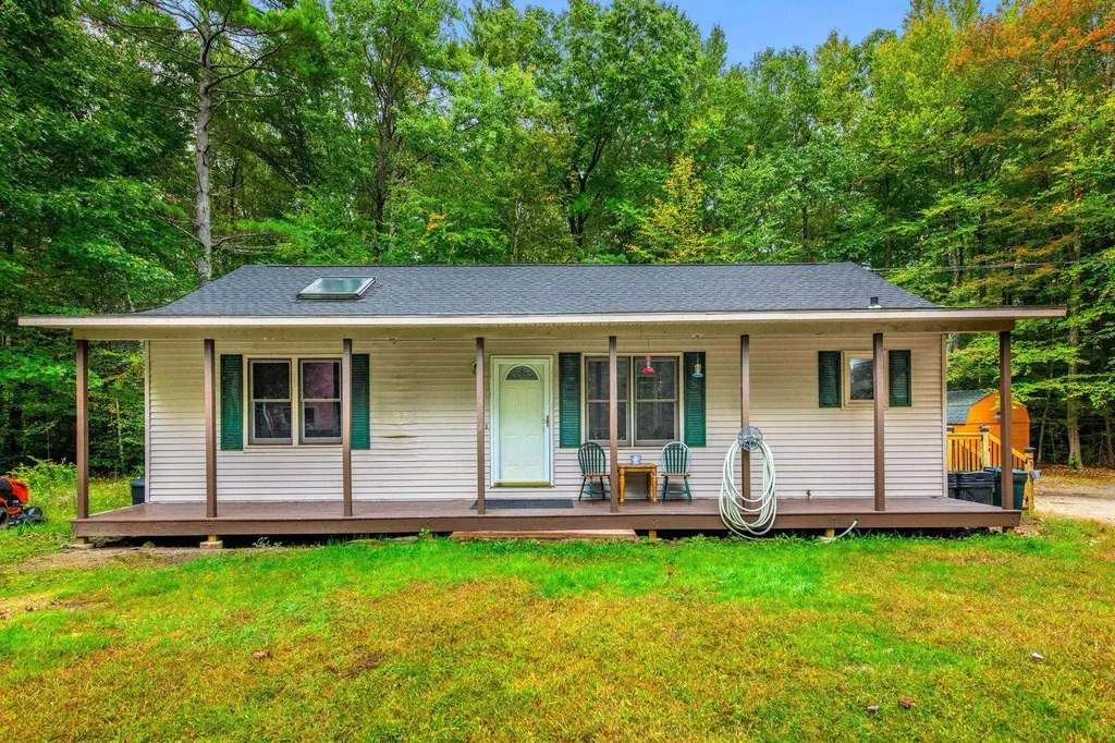 25 Bogue Road Weare NH 03281