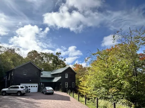 46 Thacher Road Bolton VT 05676