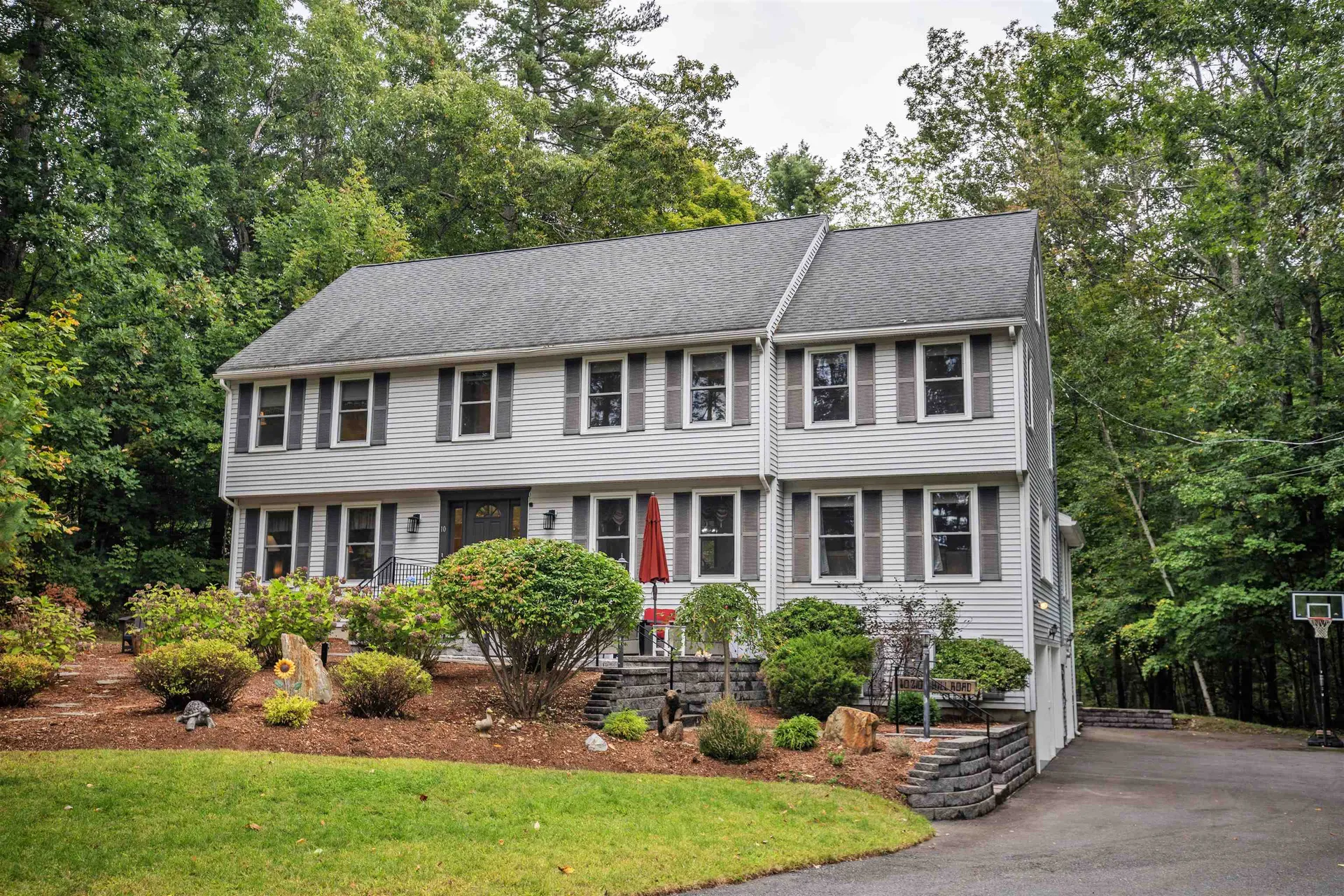 10 Zion Hill Road Salem NH 03079