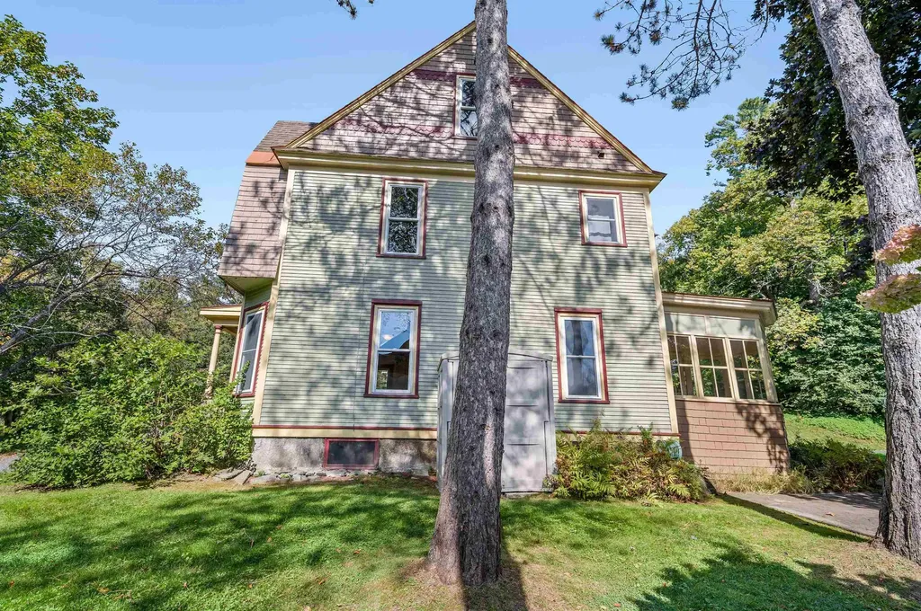 45 Currier Street Barre City VT 05641