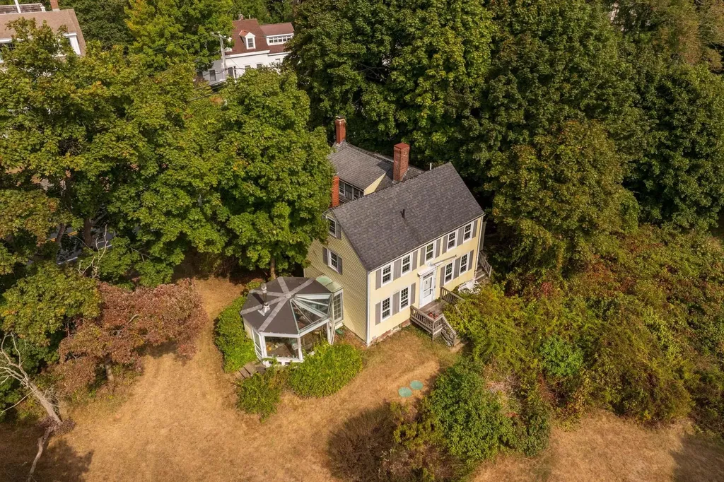 134 Pepperrell Road Kittery ME 03905