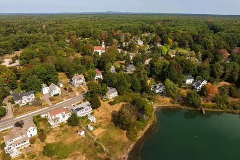 134 Pepperrell Road Kittery ME 03905