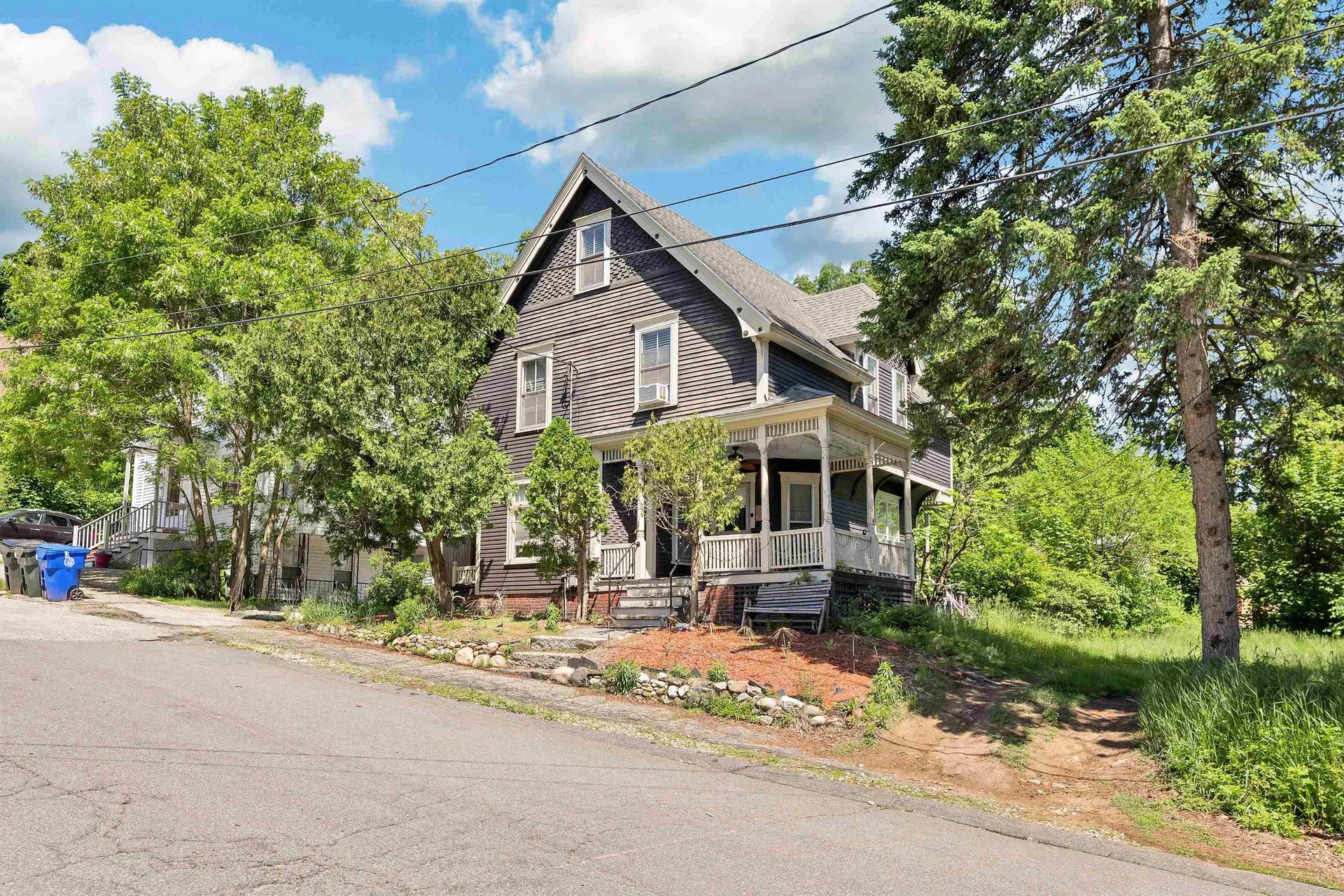 11 Charleston Avenue Manchester NH 03102