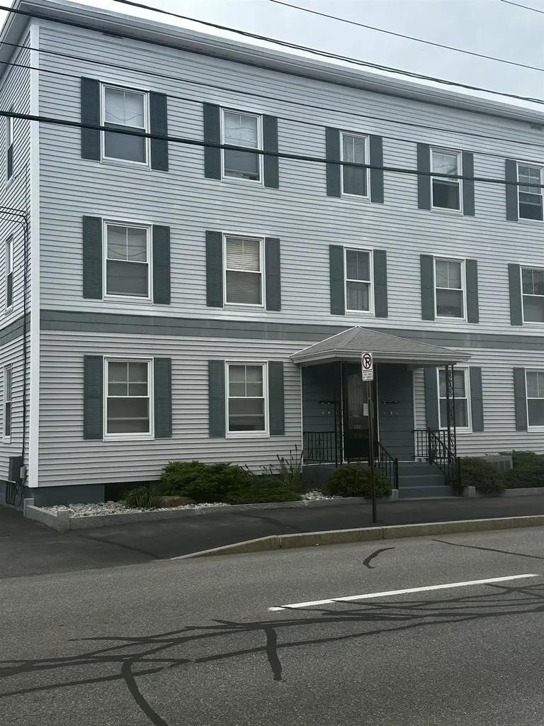 152 Maple Street Manchester NH 03103