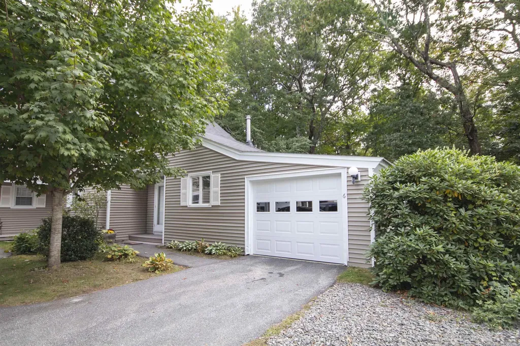 6 Winding Pond Road Londonderry NH 03053