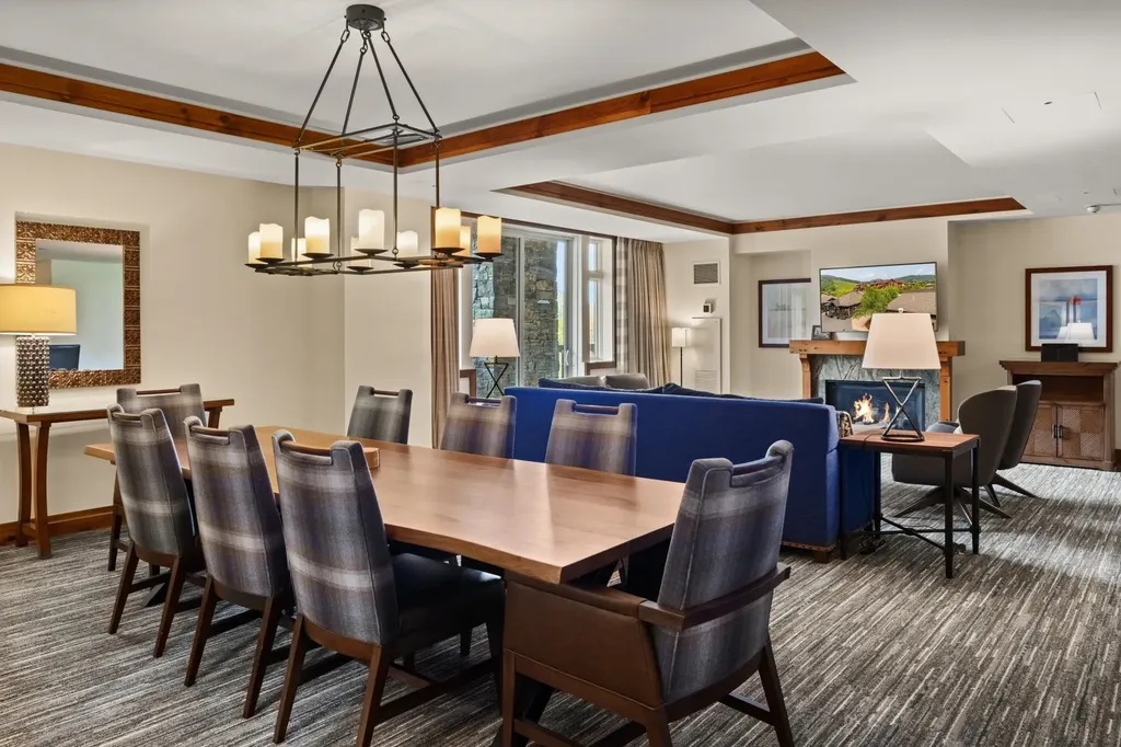 7412 Mountain Road Stowe VT 05672