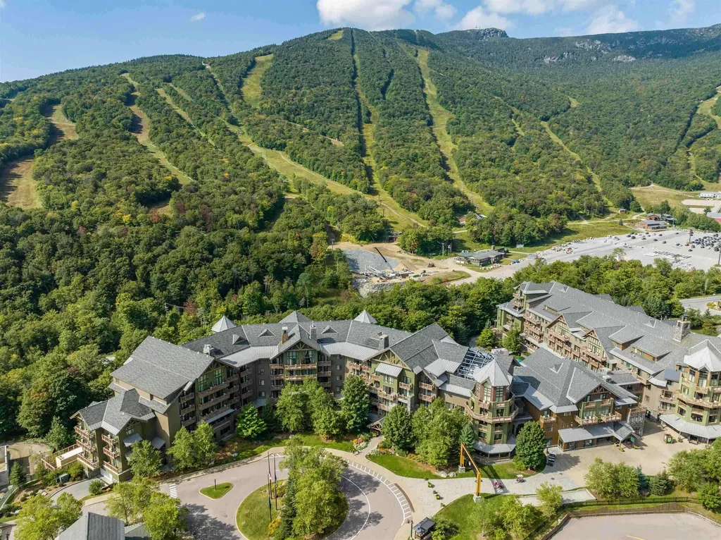 7412 Mountain Road Stowe VT 05672