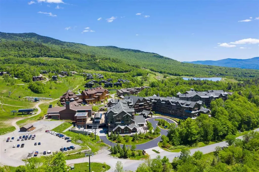 7412 Mountain Road Stowe VT 05672