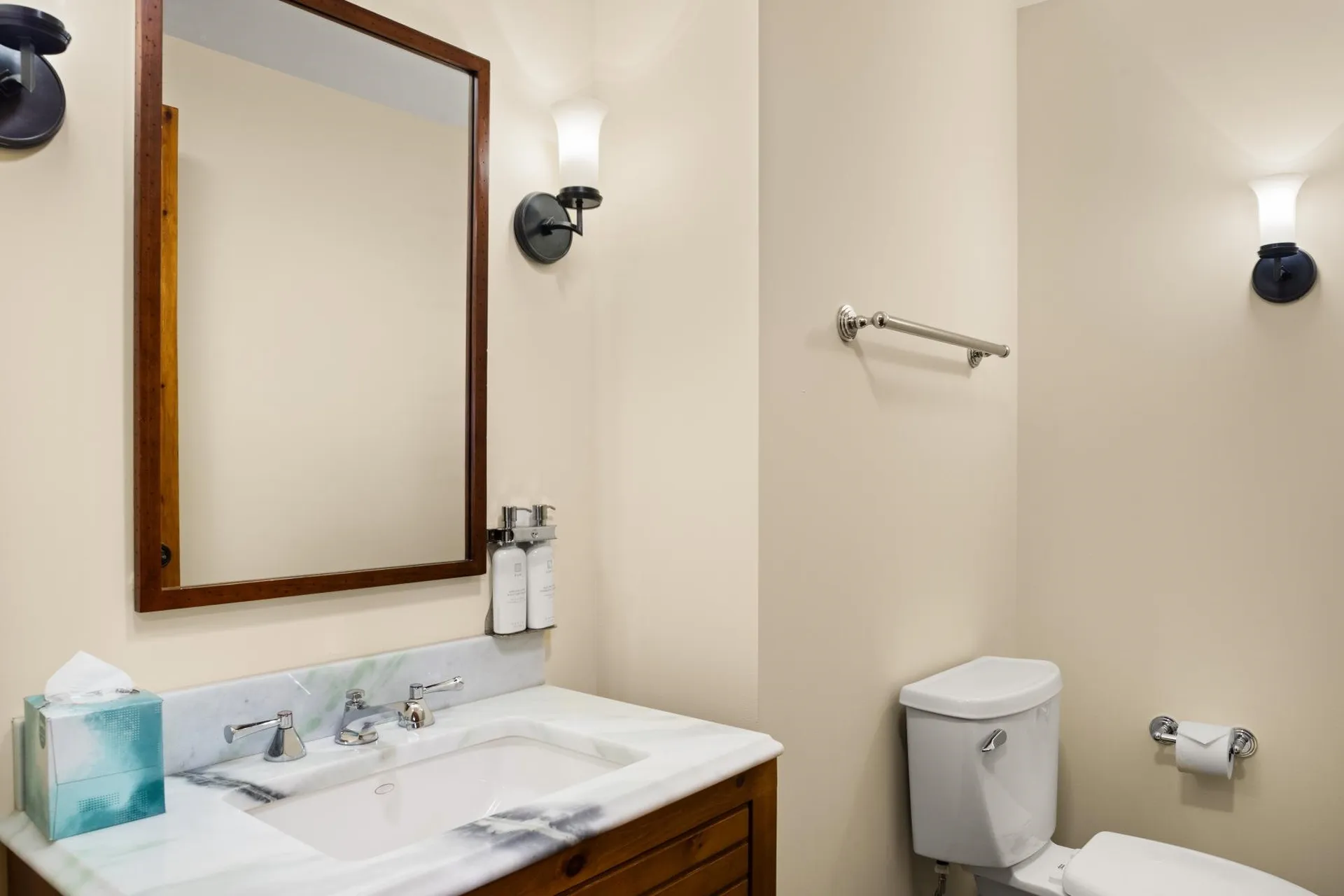 7412 Mountain Road Stowe VT 05672