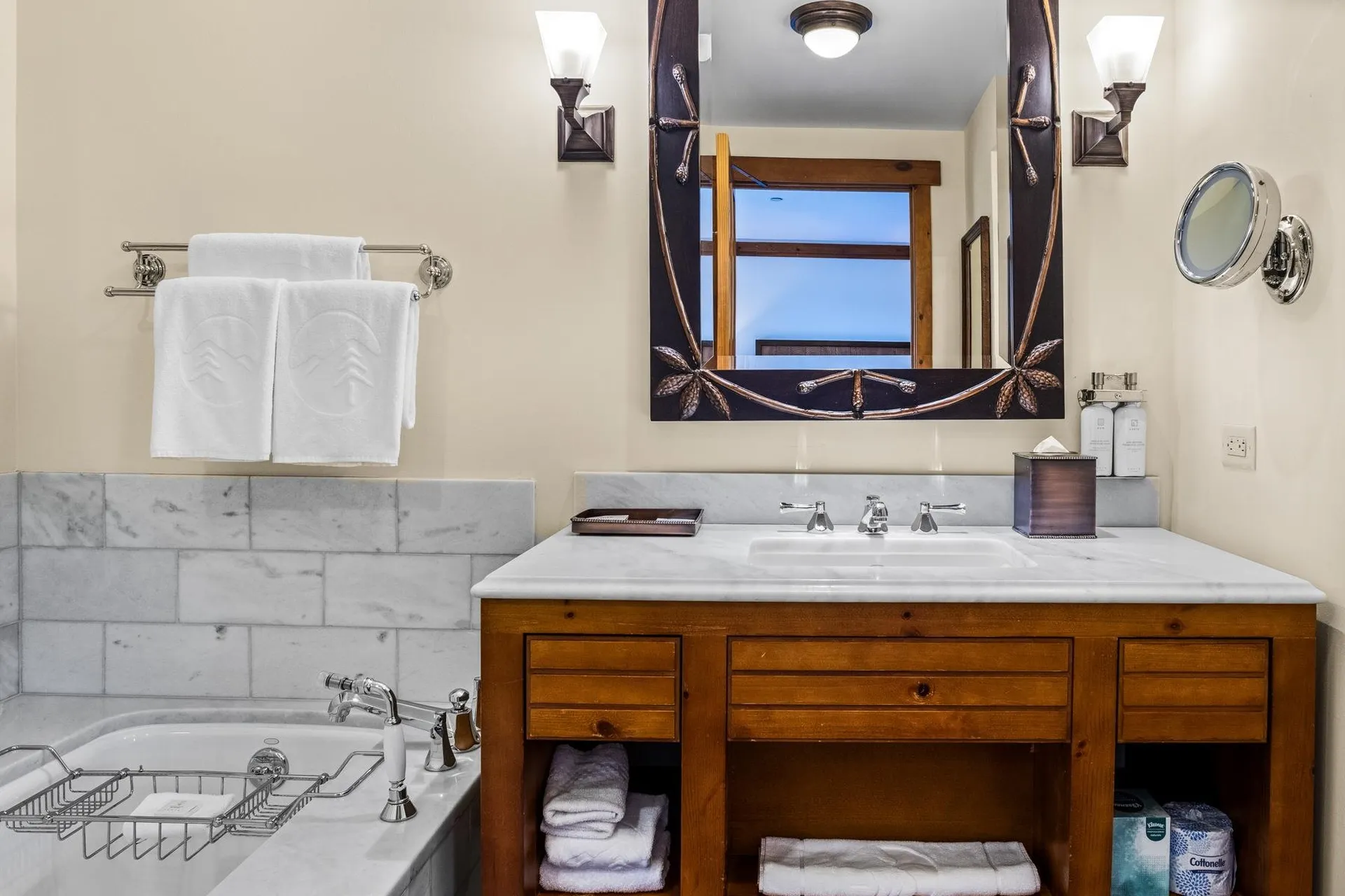 7412 Mountain Road Stowe VT 05672