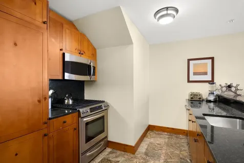 7412 Mountain Road Stowe VT 05672