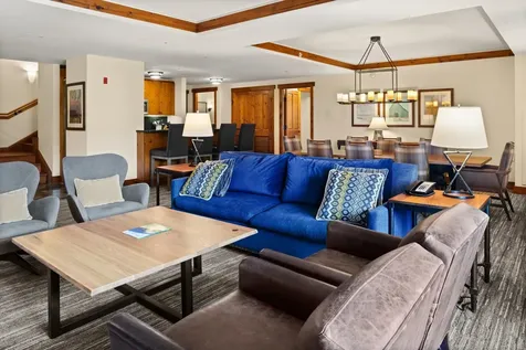 7412 Mountain Road Stowe VT 05672